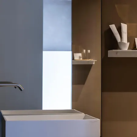 Amorgiu Luxury