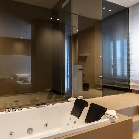 Amorgiu Luxury