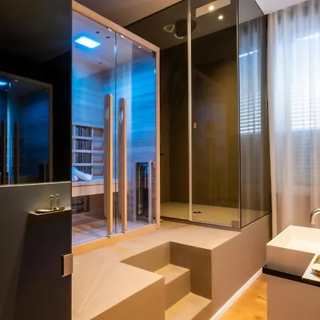 Amorgiu Luxury